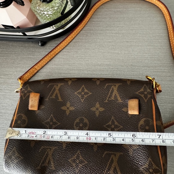 Louis Vuitton Classic Monogram Crossbody Bag - Picture 9 of 10